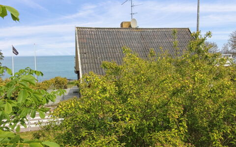 Alija - 50M from the Sea: Legna, Casa, Villetta, Casa, Tetto, Area Rurale, Raccordo, Log Cabin, Edifici Giardino, Latifoglie