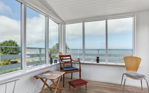 Alija - 50M from the Sea: Legna, Casa, Villetta, Casa, Tetto, Area Rurale, Raccordo, Log Cabin, Edifici Giardino, Latifoglie