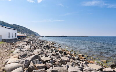 Paaske - 350M from the Sea