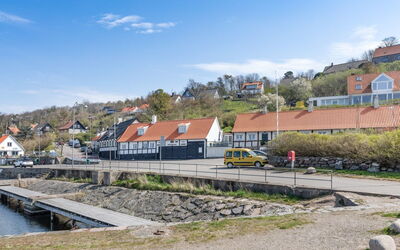 Paaske - 350M from the Sea