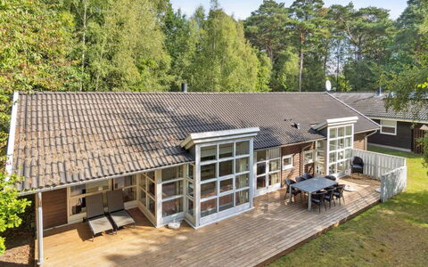 Dorit - 600M from the Sea: Legna, Casa, Villetta, Casa, Tetto, Area Rurale, Raccordo, Log Cabin, Edifici Giardino, Latifoglie