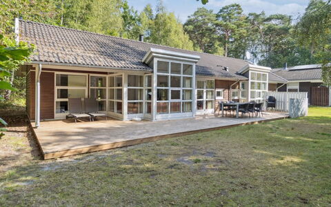 Dorit - 600M from the Sea: Legna, Casa, Villetta, Casa, Tetto, Area Rurale, Raccordo, Log Cabin, Edifici Giardino, Latifoglie