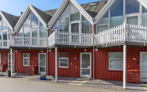 Allette - 10M from the Sea: Legna, Casa, Villetta, Casa, Tetto, Area Rurale, Raccordo, Log Cabin, Edifici Giardino, Latifoglie