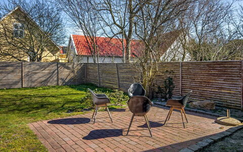 Heleen - 100M from the Sea: Tetto, Casa, Casa, Villetta, Raccordo, Estate, Driveway, Edifici Giardino, Cortile, Capannone