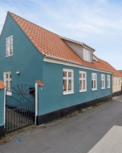 Heleen - 100M from the Sea
