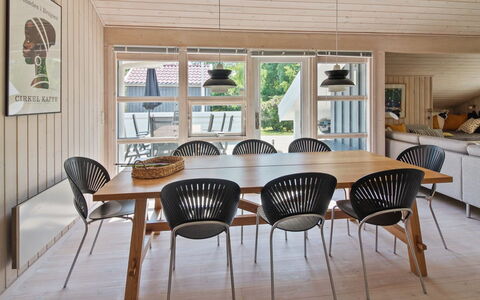 Nikoletta - 250M from the Sea: Mobilia, Legna, Interior Design, Pavimentazione, Soffitto, Pavimento, Tavolo, Cucina & Sala Da Pranzo Tavolo, Sala Da Pranzo, Pavimento In Legno