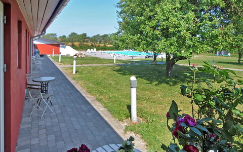 Magnus - 6Km from the Sea: Zona Residenziale, Tetto, Sobborgo, Driveway, Estate, Camino
