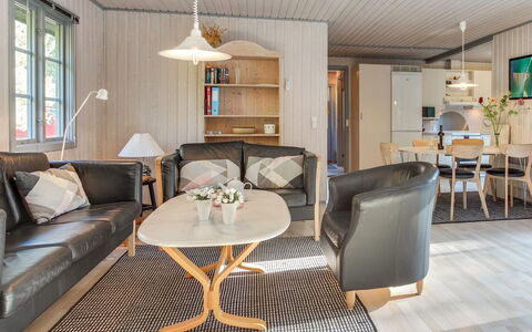 Elona - 950M from the Sea: Legna, Casa, Villetta, Casa, Tetto, Area Rurale, Raccordo, Log Cabin, Edifici Giardino, Latifoglie