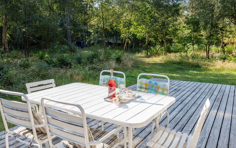 Chenoa - 200M from the Sea: Legna, Casa, Villetta, Casa, Tetto, Area Rurale, Raccordo, Log Cabin, Edifici Giardino, Latifoglie