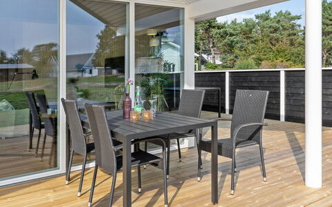 Widerik - 260M from the Sea: Legna, Color Legno, Plank, Latifoglie, Villetta, Deck, Raccordo, Shade, Pavimento In Legno, Edifici Giardino