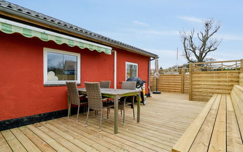 Kiana - 250M from the Sea: Legna, Casa, Villetta, Casa, Tetto, Area Rurale, Raccordo, Log Cabin, Edifici Giardino, Latifoglie