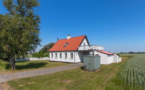 Nilia - 3.5Km from the Sea: Legna, Tetto, Architettura, Casa, Casa, Villetta, Raccordo, Latifoglie, Pendenza, Estate