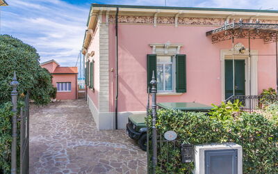 San Vincenzo 644: Pianta, Nube, Cielo, Proprietà, Costruzione, Finestra, Azzurro, Casa, Villetta