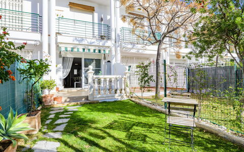Brisa Mar: Pianta, Proprietà, Costruzione, Albero, Casa, Erba, Portico, Urban Design, Tempo Libero, Zona Residenziale