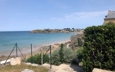 La Longue Vue: Cielo, Acqua, Pianta, Proprietà, Costruzione, Azzurro, Nube, Street Luce, Casa, Costiera E Morfologie Oceanic
