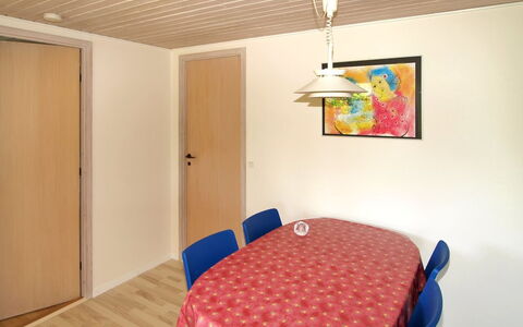 Berthilde - 400M from the Sea: Legna, Casa, Villetta, Casa, Tetto, Area Rurale, Raccordo, Log Cabin, Edifici Giardino, Latifoglie