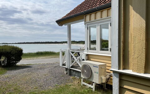Bilal - 20M from the Sea: Tetto, Casa, Zona Residenziale, Casa, Estate, Villetta, Design