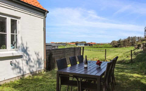 Sira - 250M from the Sea: Cielo, Lotto, Casa, Nube, Porta, Villetta, Prato, Cortile, Latifoglie, Shade