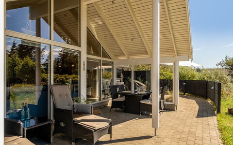 Federica - 500M from the Sea: Tetto, Casa, Porta, Villetta, Shade, Raccordo, Cortile, Estate, Backyard