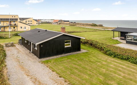 Fabiola - 200M from the Sea: Villetta, Backyard, Cortile, Edifici Giardino, Capannone, Raccordo, Mobili Da Esterno, Log Cabin, Struttura Esterna, Baracca