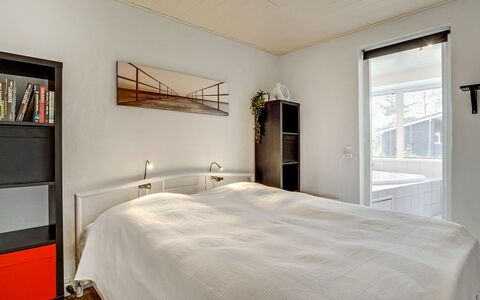 Dome - 750M from the Sea: Letto, Mobilia, Interior Design, Camera Da Letto, Pavimentazione, Pavimento, Parete, Legna, Soffitto, Lenzuolo