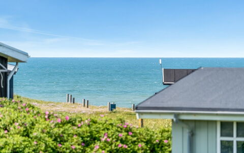 Gynther - 150M from the Sea: Tetto, Lotto, Villetta, Casa, Area Rurale, Capannone, Raccordo, Edifici Giardino, Log Cabin, Capanna
