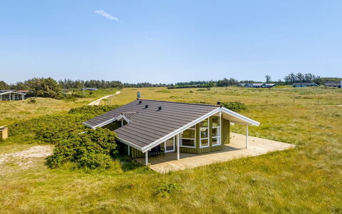 Katla - 400M from the Sea: Casa, Casa, Porta, Tetto, Villetta, Estate, Giardino, Shade, Raccordo, Cortile