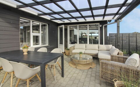 Jespar - 300M from the Sea: Casa, Casa, Porta, Tetto, Villetta, Estate, Giardino, Shade, Raccordo, Cortile