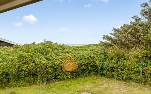 Bengta - 200M from the Sea: Casa, Tetto, Casa, Villetta, Capannone, Edifici Giardino, Raccordo, Cortile, Log Cabin, Capanna
