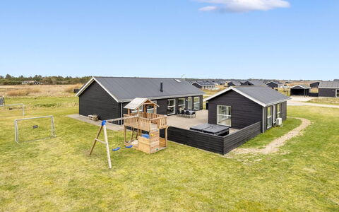 Tatiane - 1.5Km from the Sea