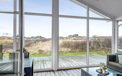 Eileen - 300M from the Sea: Legna, Casa, Villetta, Casa, Tetto, Area Rurale, Raccordo, Log Cabin, Edifici Giardino, Latifoglie