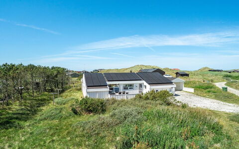 Gorica - 450M from the Sea: Tetto, Casa, Zona Residenziale, Casa, Estate, Villetta, Design