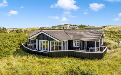 Kasperi - 250M from the Sea