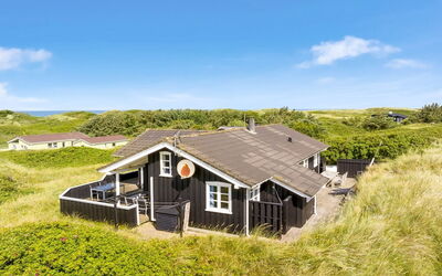Kasperi - 250M from the Sea