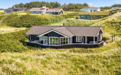 Kasperi - 250M from the Sea