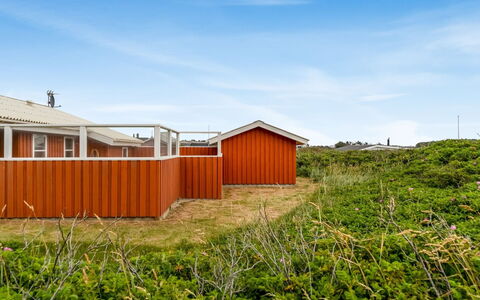 Dolma - 75M from the Sea: Casa, Casa, Porta, Tetto, Villetta, Estate, Giardino, Shade, Raccordo, Cortile