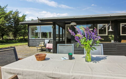 Herma - 300M from the Sea: Casa, Portico, Lotto, Porta, Shade, Villetta, Estate, Cortile, Landscaping