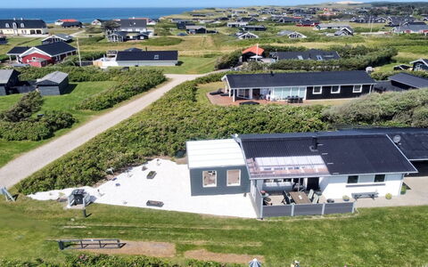 Haklang - 200M from the Sea: Legna, Casa, Villetta, Casa, Tetto, Area Rurale, Raccordo, Log Cabin, Edifici Giardino, Latifoglie
