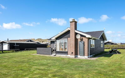 Evely - 300M from the Sea
