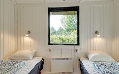 Avia - 500M from the Sea: Letto, Camera Da Letto, Legna, Interior Design, Soffitto, Pavimento, Pavimentazione, Bedding, Lenzuolo, Telaio Del Letto