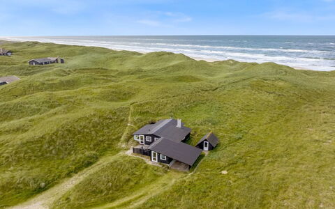 Fromer - 50M from the Sea: Costruzione, Casa, Finestra, Casa, Tetto, Zona Residenziale, Arbusto, Villetta, Lotto