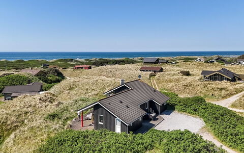 Lauri - 350M from the Sea: Tetto, Casa, Zona Residenziale, Casa, Estate, Villetta, Design