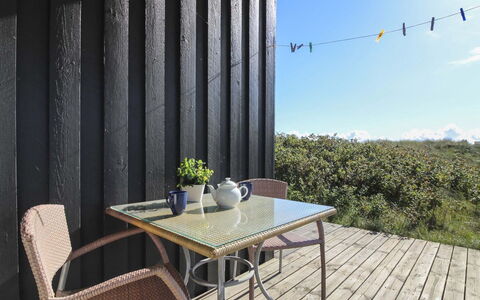 Lauri - 350M from the Sea: Tetto, Casa, Zona Residenziale, Casa, Estate, Villetta, Design