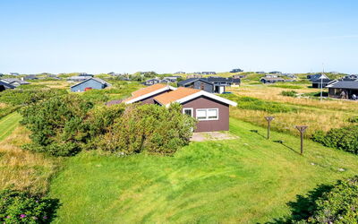 Loryleimis - 300M from the Sea
