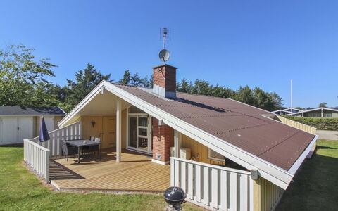 Eden - 800M from the Sea: 
