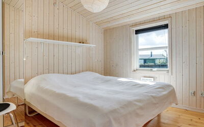 Bertil - 400M from the Sea