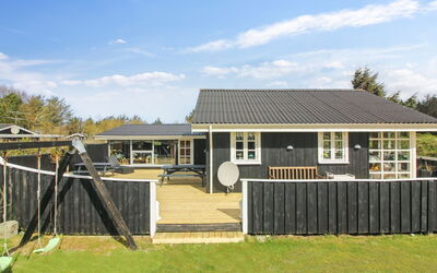 Bjari - 850M from the Sea