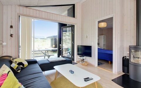 Mikkel - 300M from the Sea: Legna, Pavimentazione, Pavimento, Soffitto, Pavimento In Legno, Soggiorno, Latifoglie, Color Legno, Plank, Design