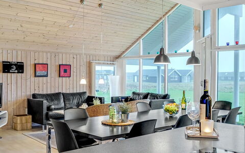 Mattis - 650M from the Sea: Soffitto, Interior Design, Casa, Mobilia, Lampada, Cucina & Sala Da Pranzo Tavolo, Sedia, Villetta, Soggiorno, Shade