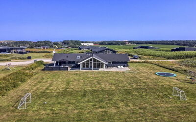 Mattis - 650M from the Sea